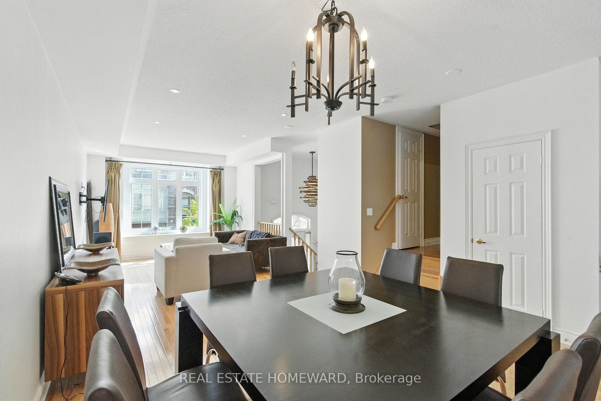 4 Isaac Devins Avenue photo 7