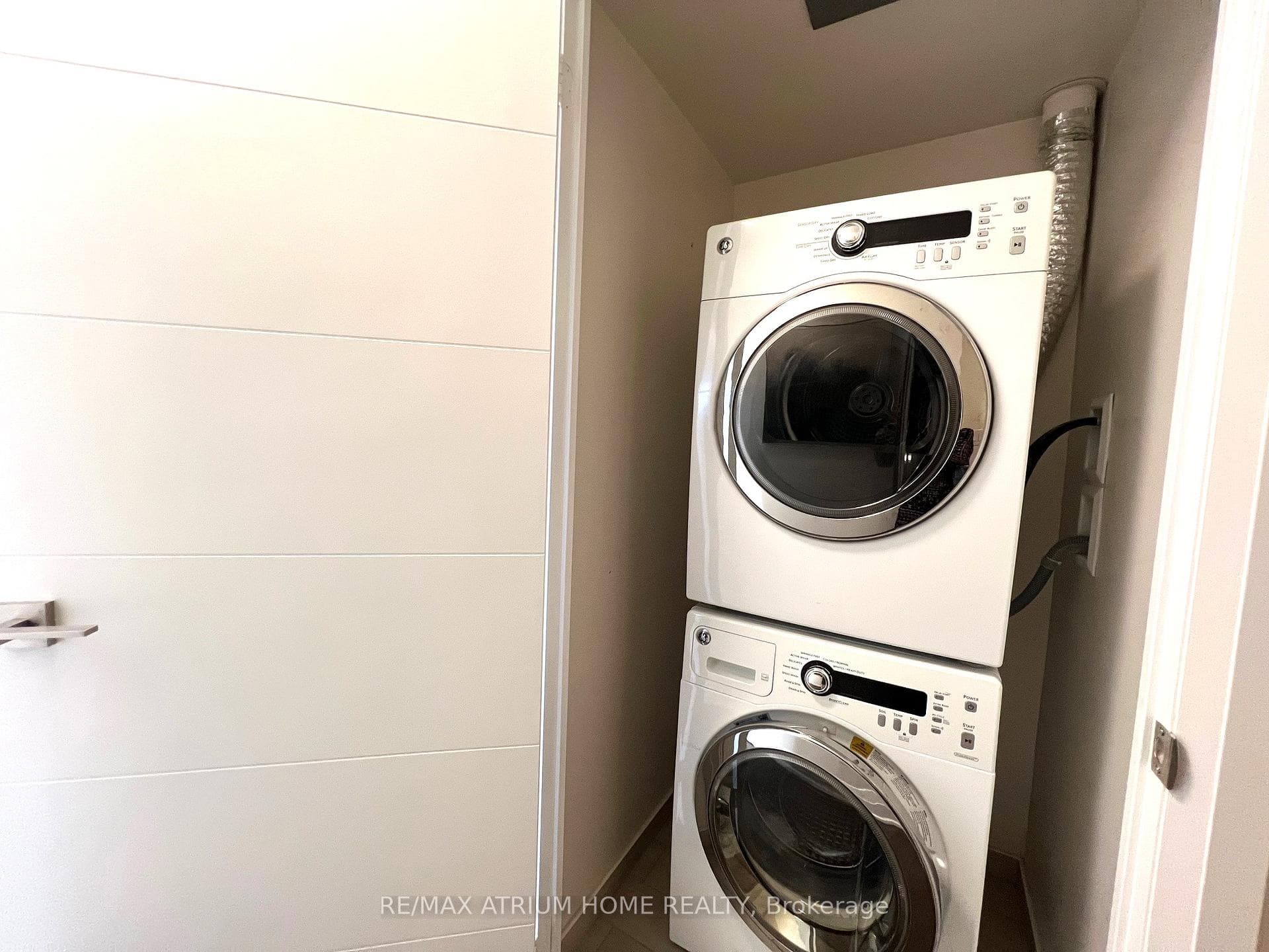 18 Uptown Drive Unit 1002 photo 17