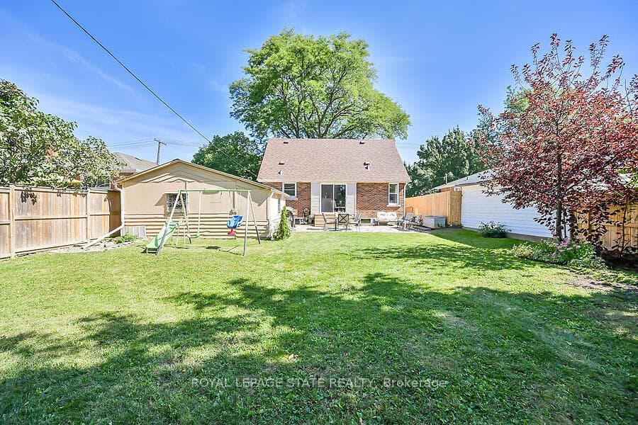 196 West 19th Street photo 40