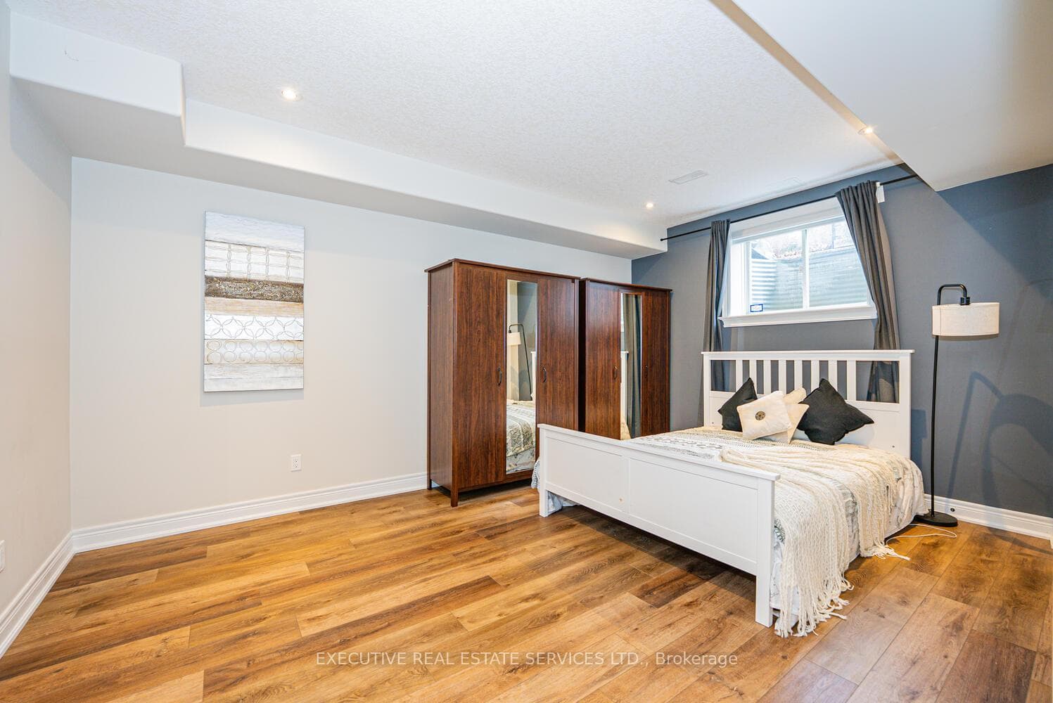 2848 King Street Unit 11 photo 20