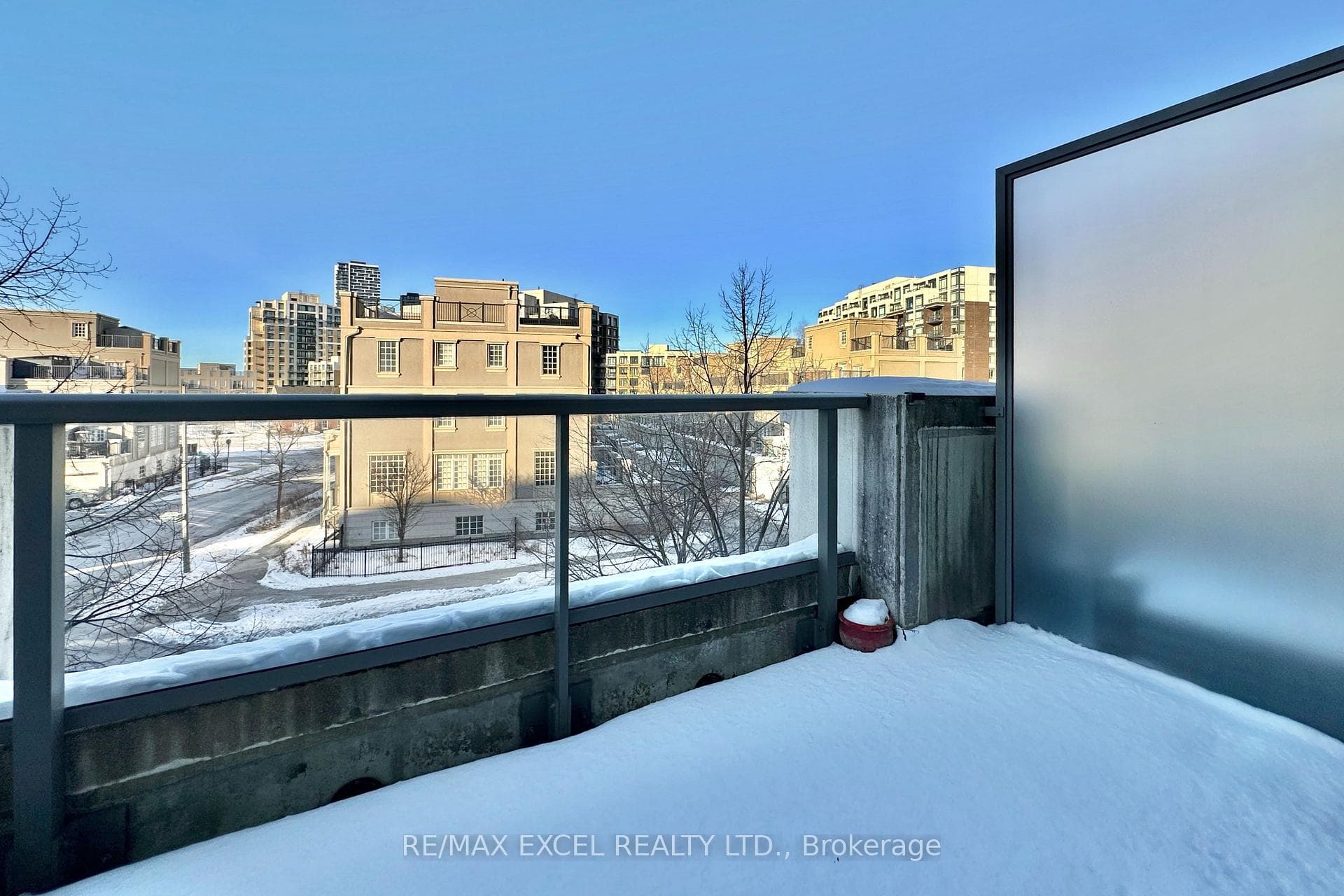 57 Upper Duke Crescent Unit 316 photo 20