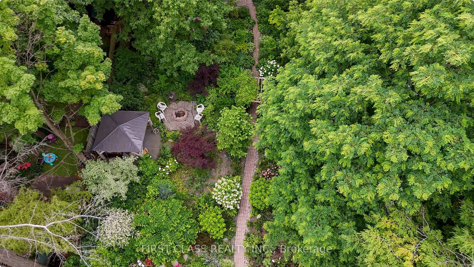 130 Homestead Road photo 31