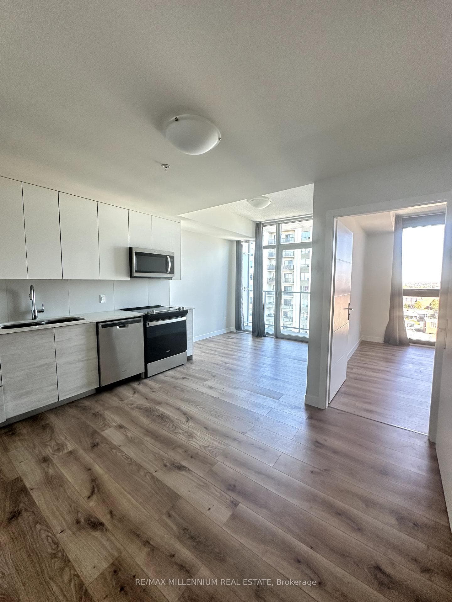 60 Frederick Street Unit 1305 photo 2