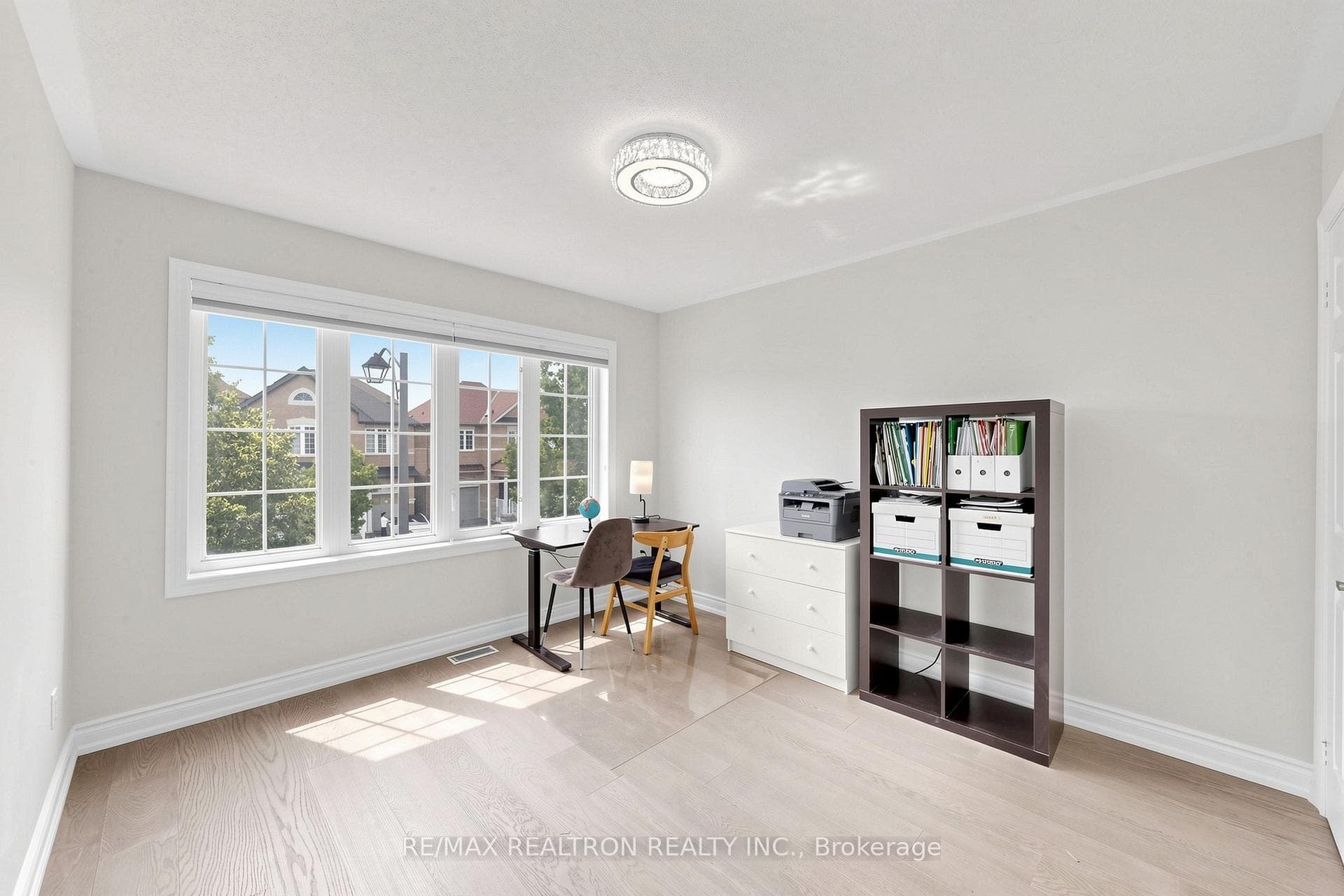37 Greenspire Avenue photo 29