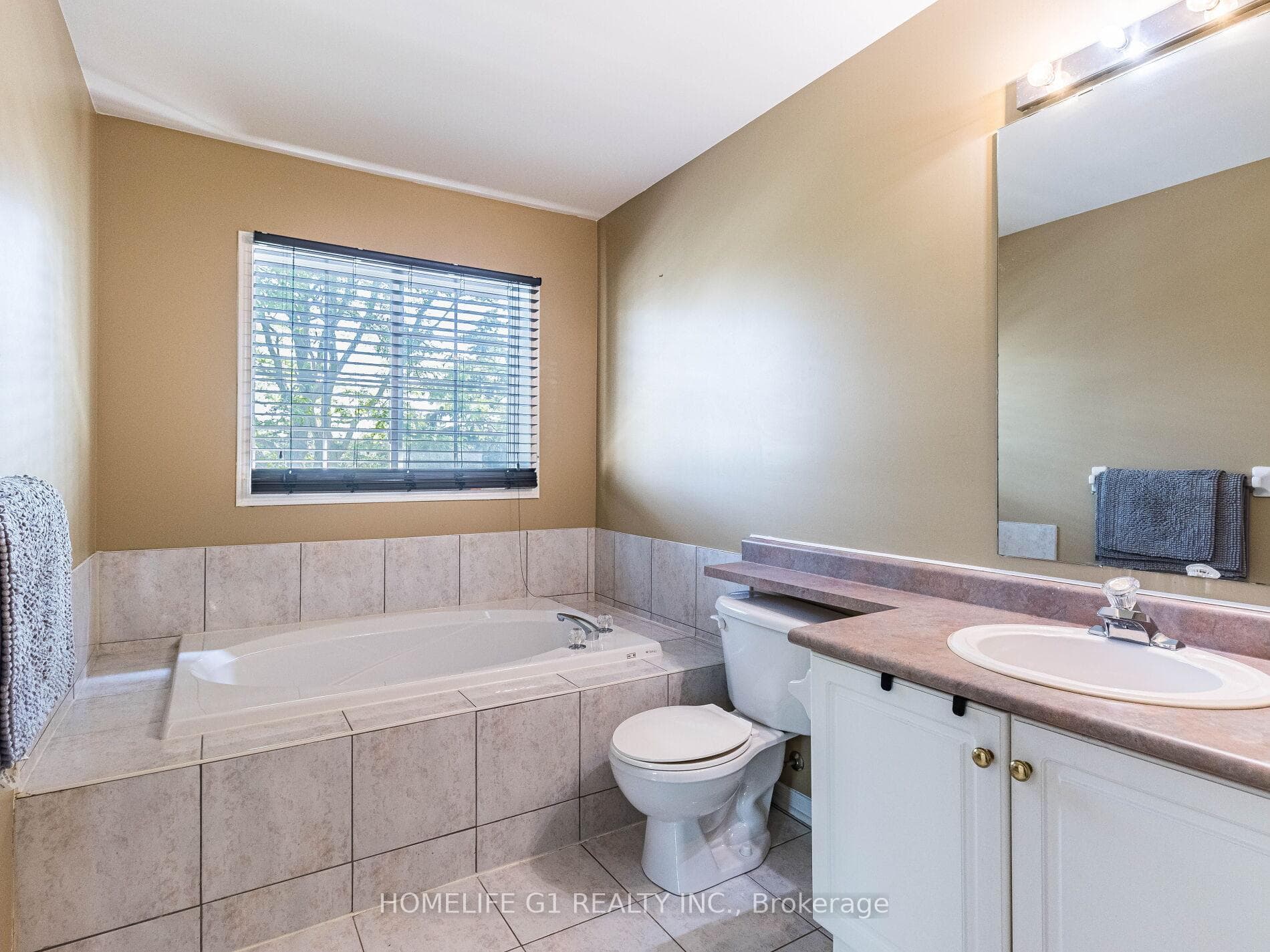 9800 Mclaughlin Road Unit 11 photo 26