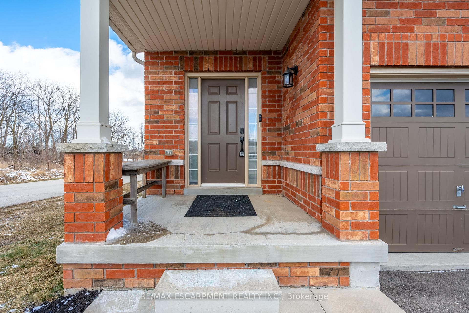 40 Gunby Boulevard photo 3