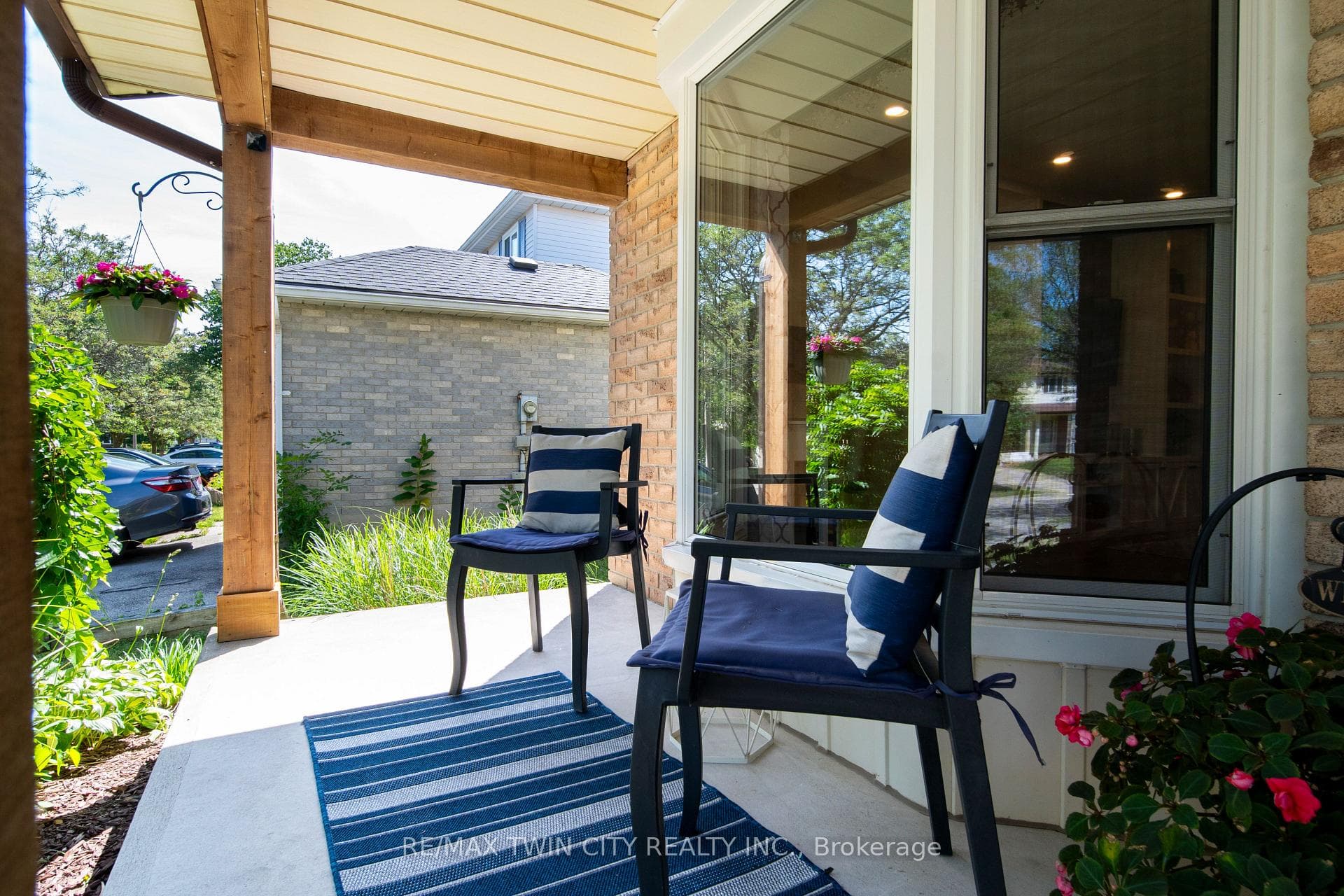 31 Rushbrook Drive photo 3