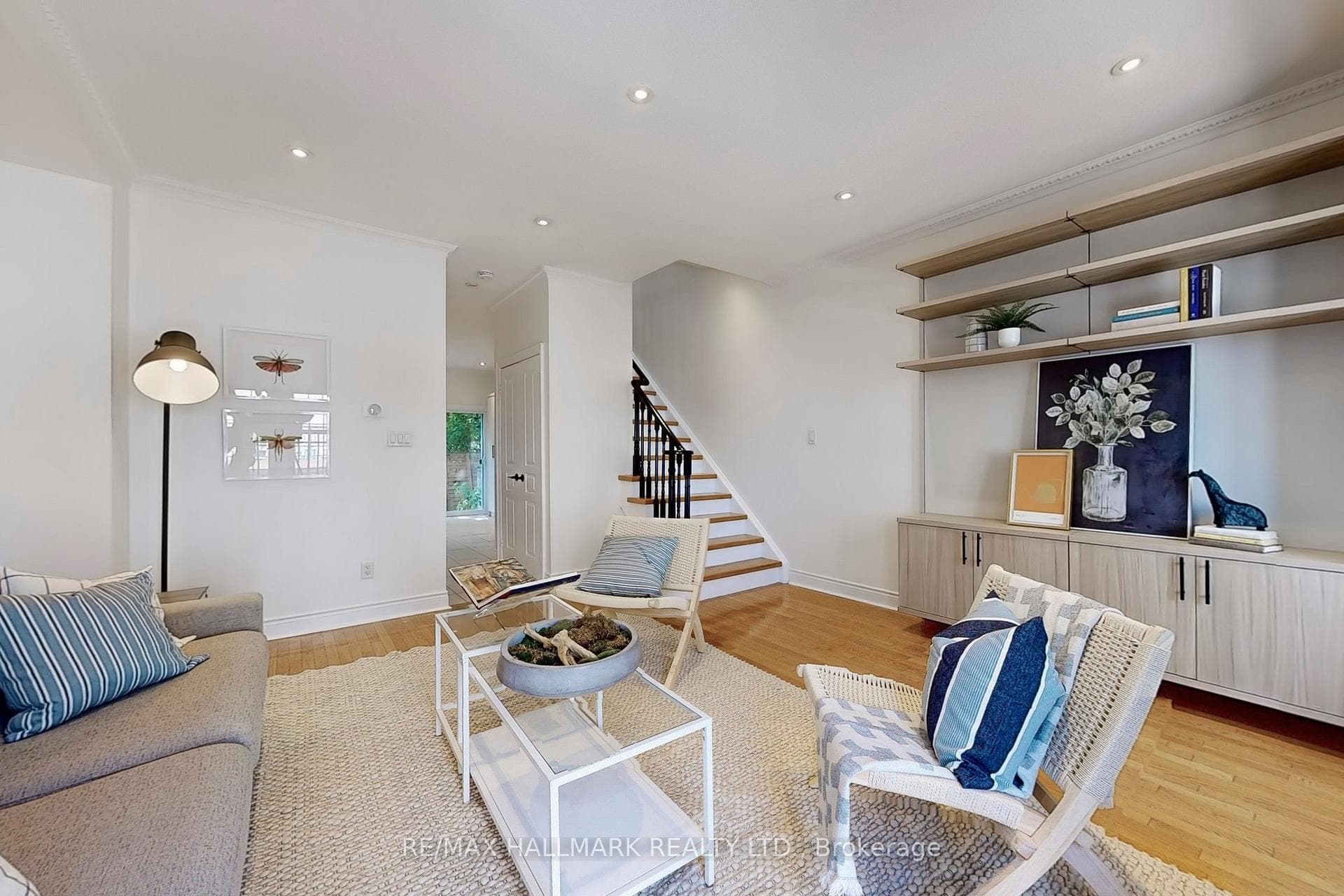 13 Garvin Mews photo 10