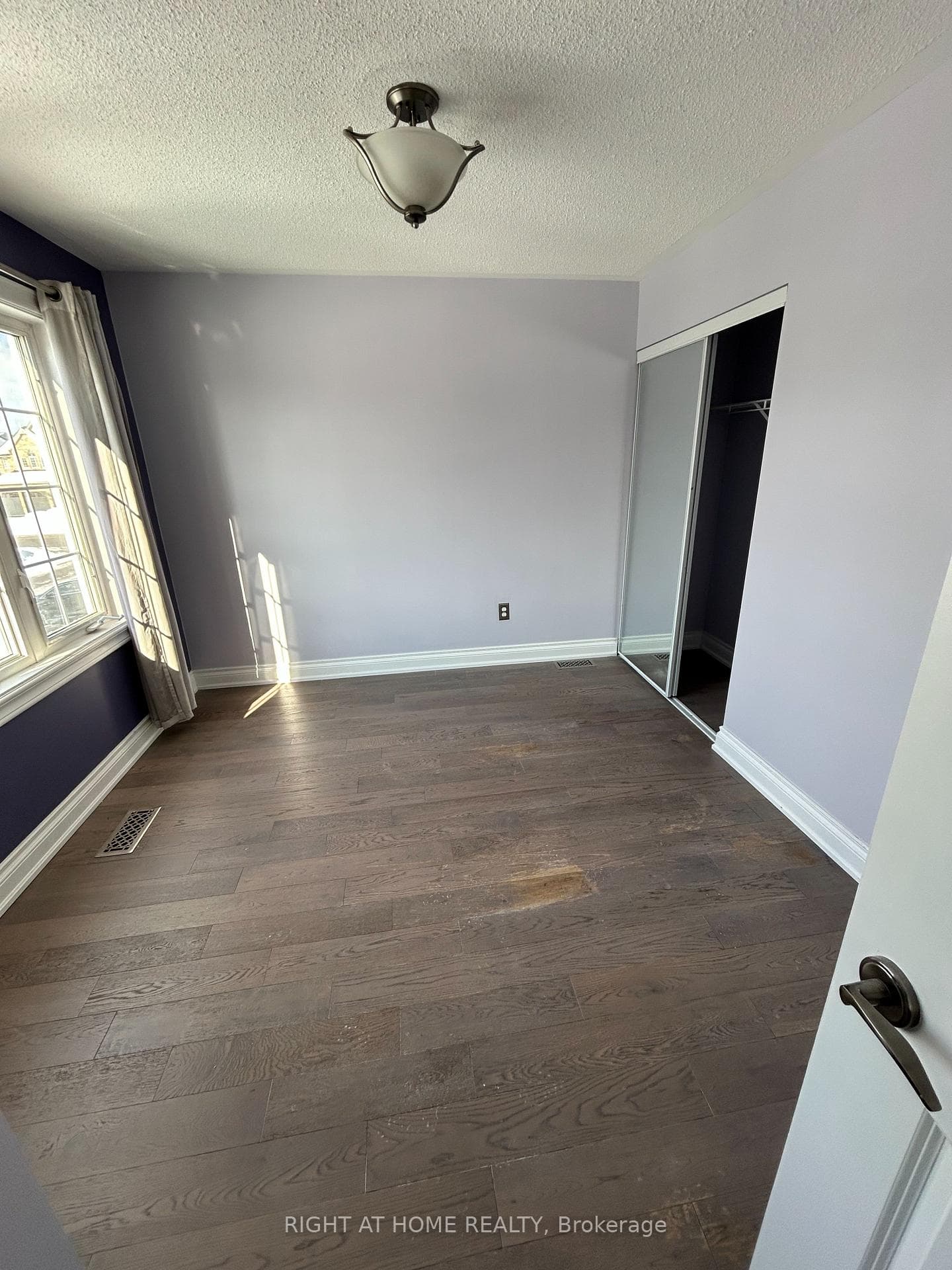 15 Allworth Crescent photo 14