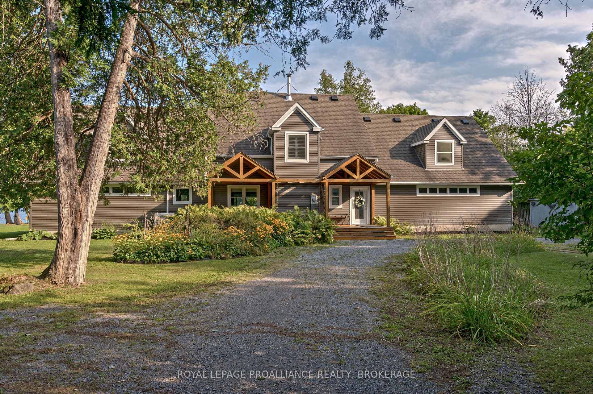 1014 Mulberry Lane photo 3