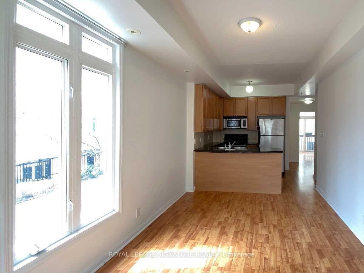 88 Carr Street Unit 2 photo 2