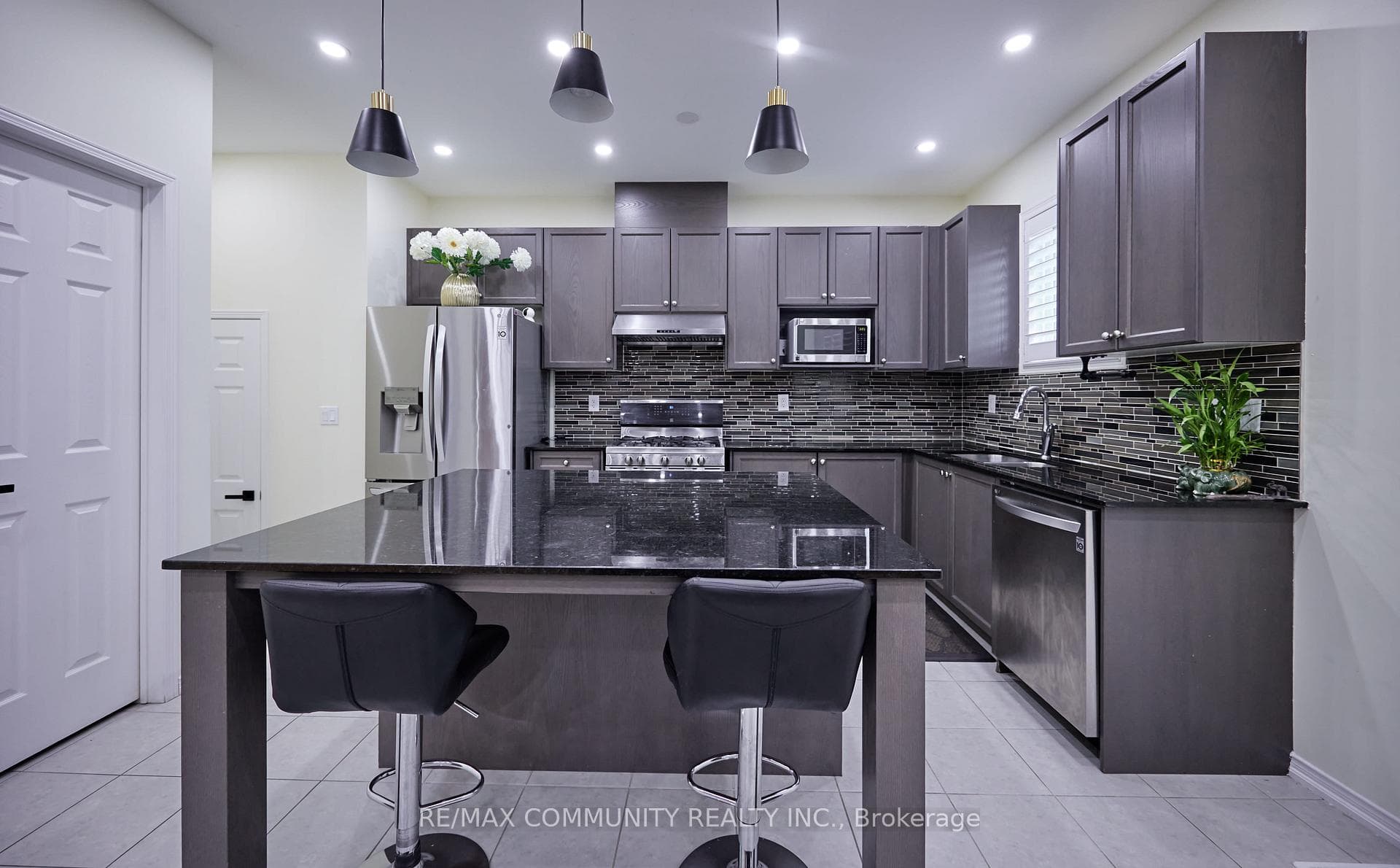 9 Ainley Road photo 17