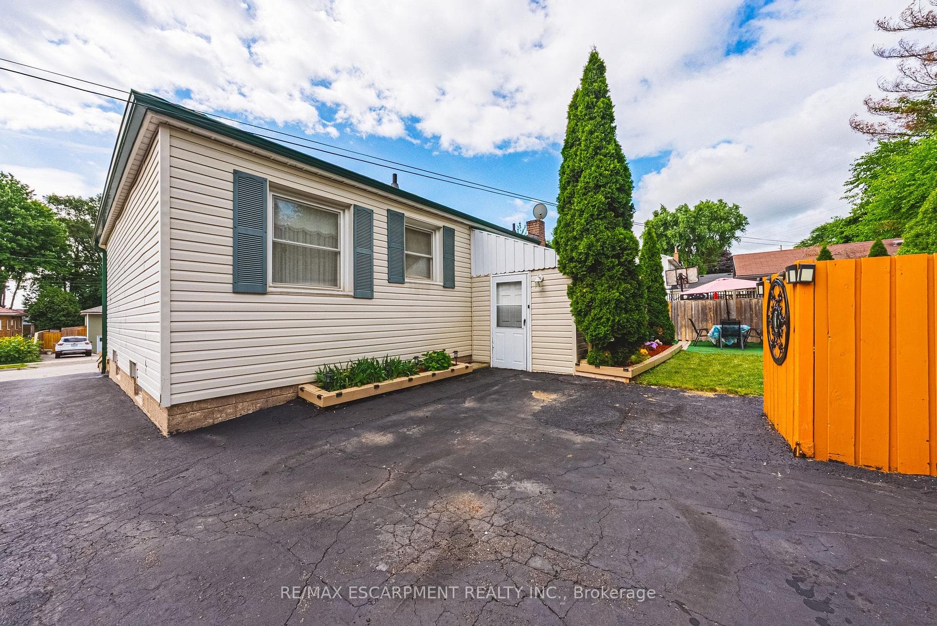2345 Gibbon Street photo 40