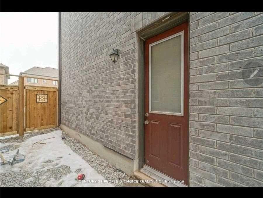 20 Longevity Road Unit Bsmt 1 photo 2