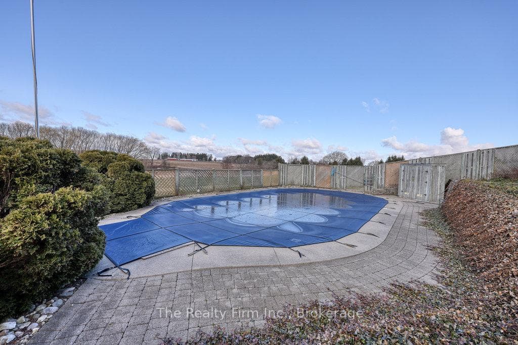 716173 18th Line photo 37