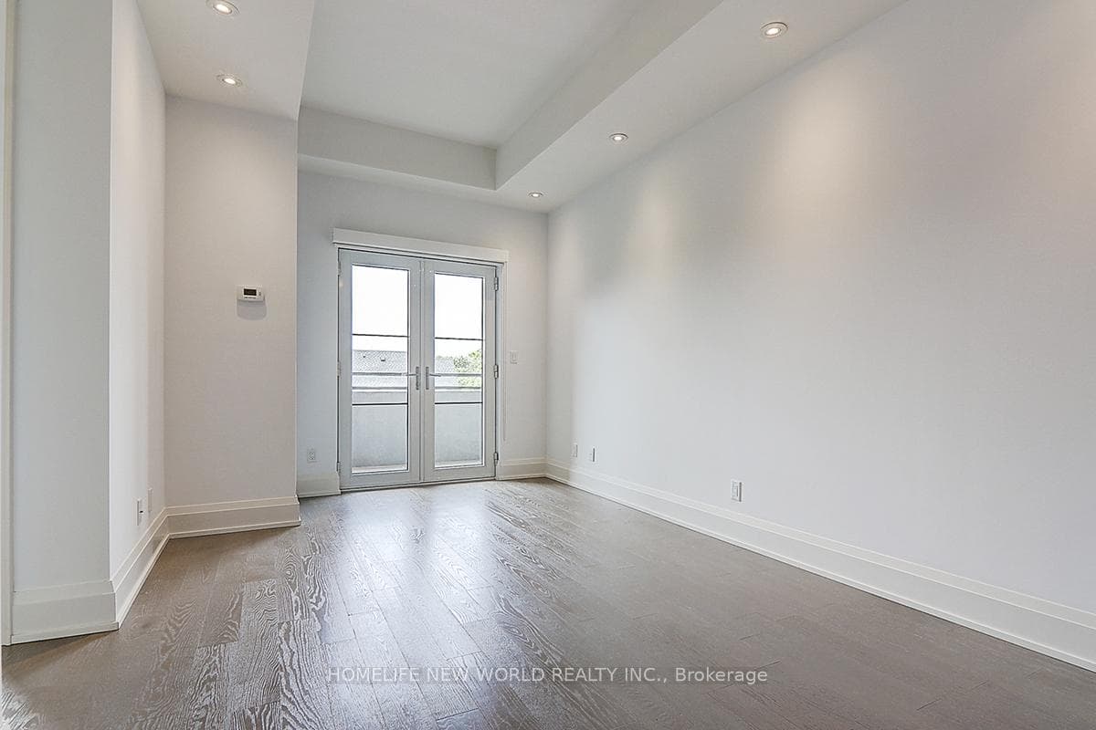 20 Fred Varley Drive Unit 340 photo 14