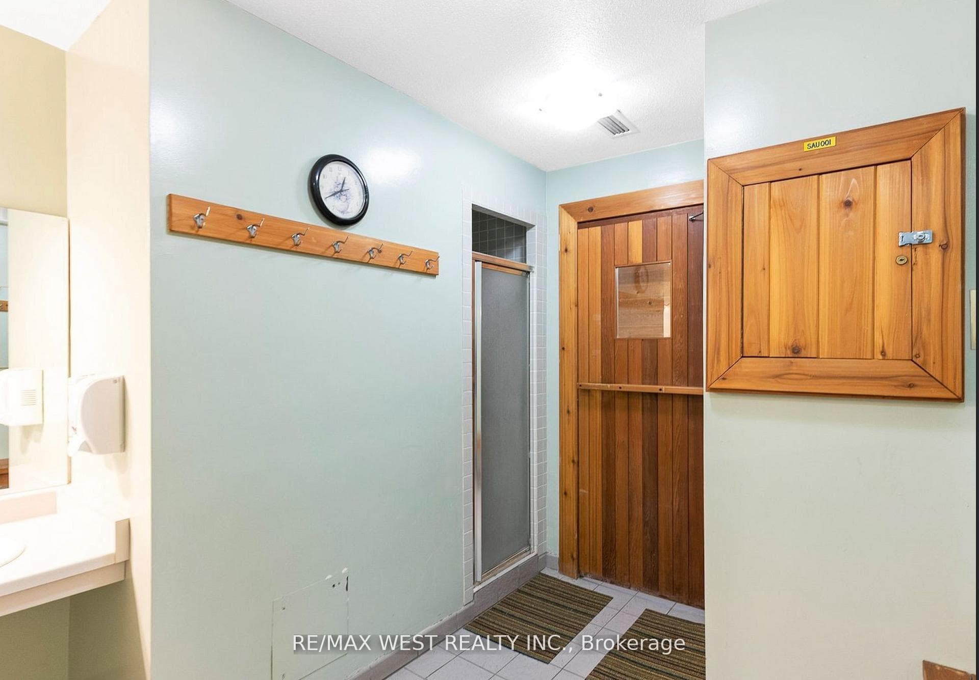 130 Neptune Drive Unit 202 photo 32
