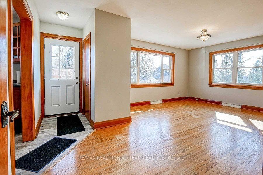 114 Arlington Avenue photo 3