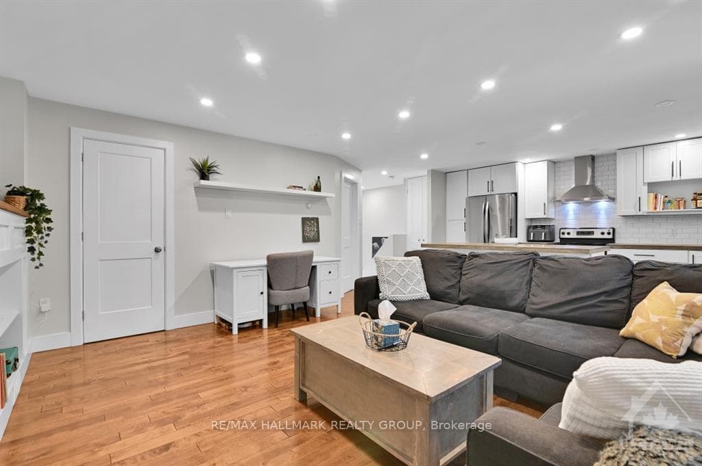 72 GLAMORGAN Drive photo 10