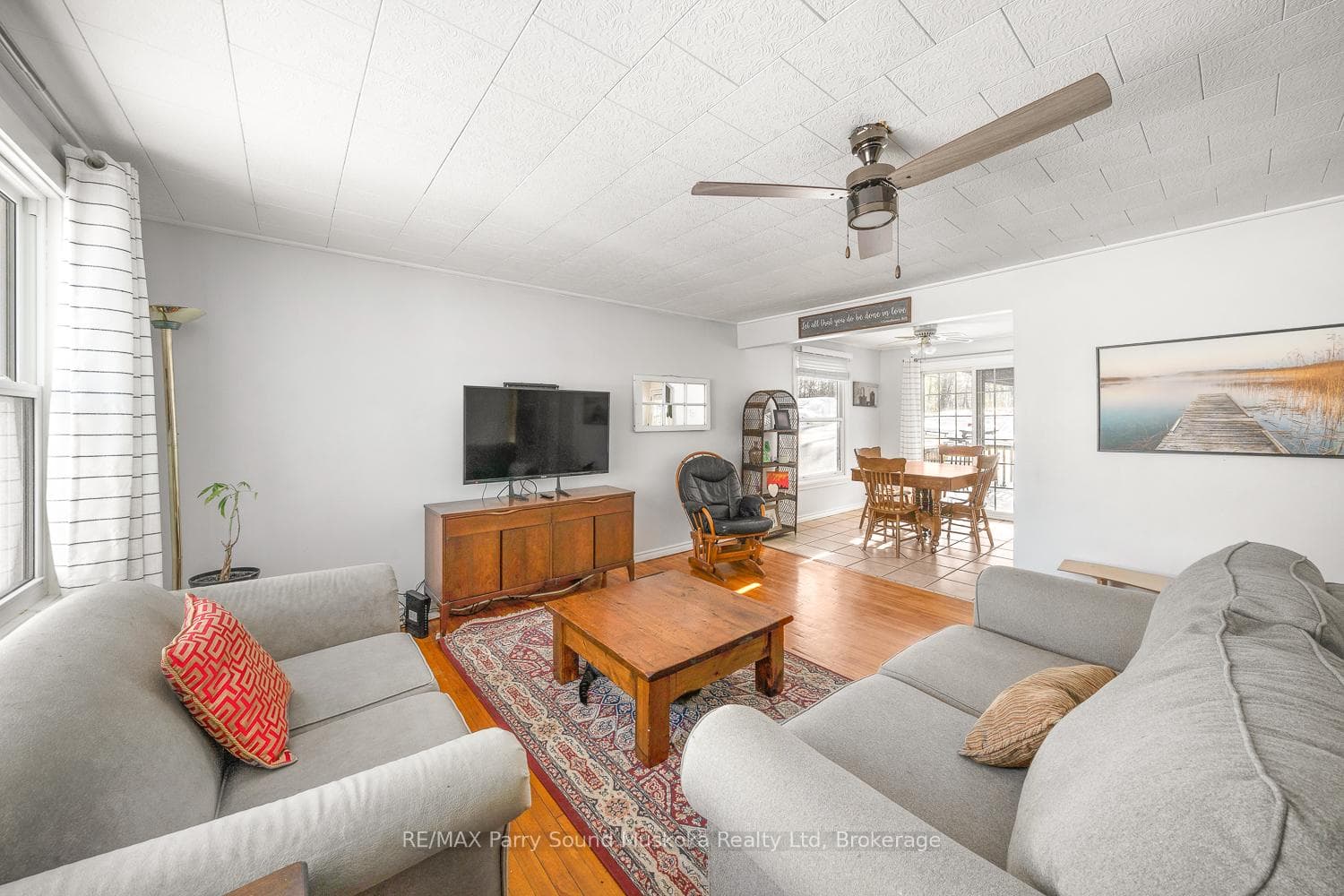 78 Hammel Avenue photo 12