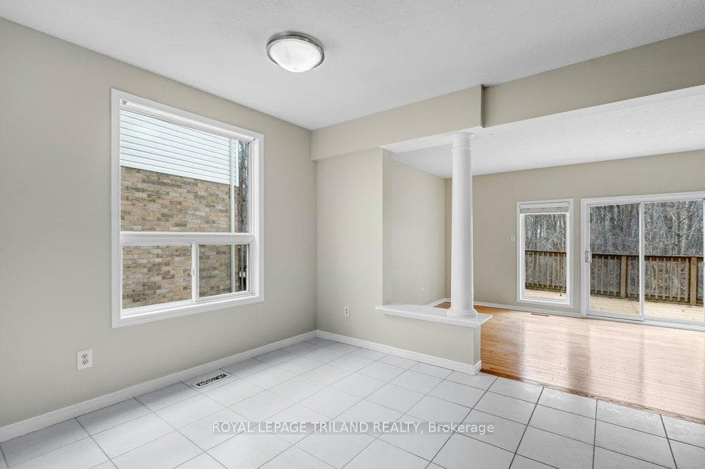 215 Rossmore Court photo 3