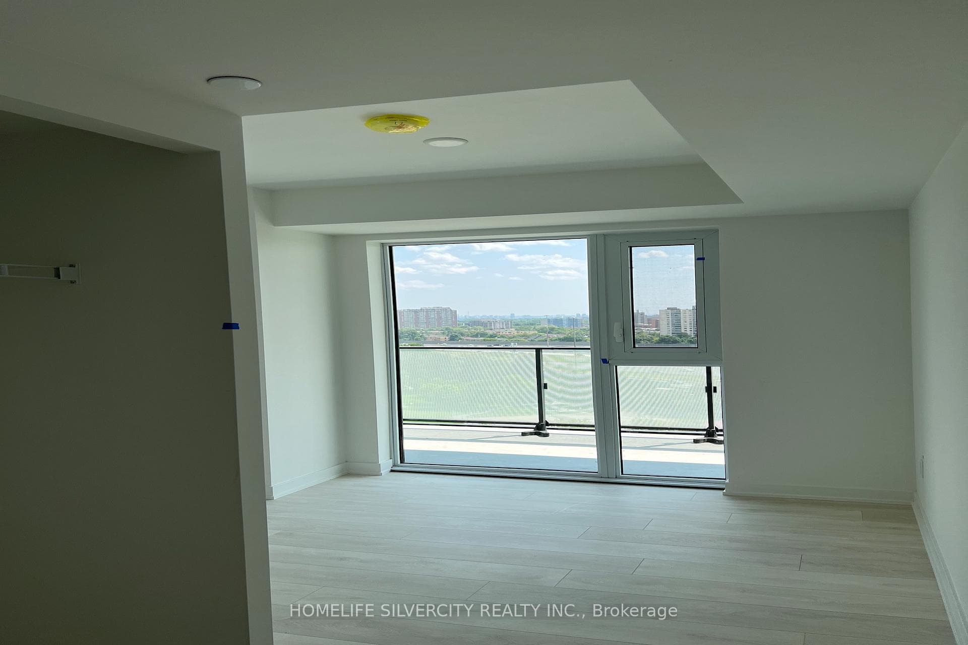 8 Tippett Road Unit 1205 photo 17