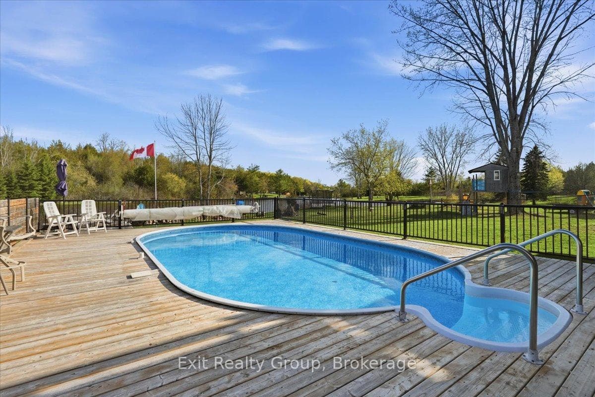 544 Shannon Road photo 36