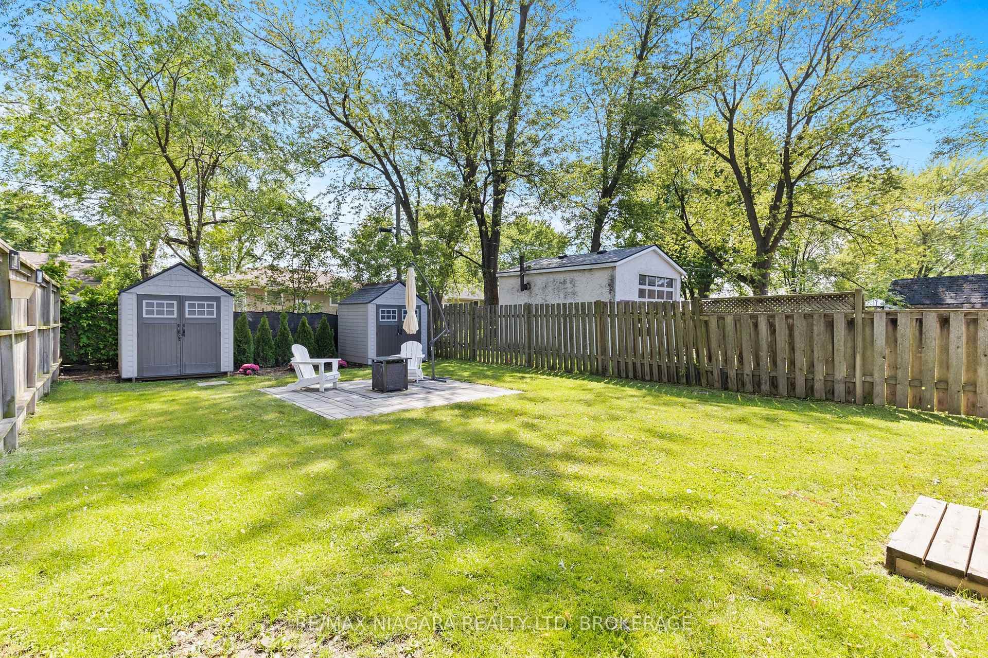 38 ALEXANDRA Boulevard photo 4