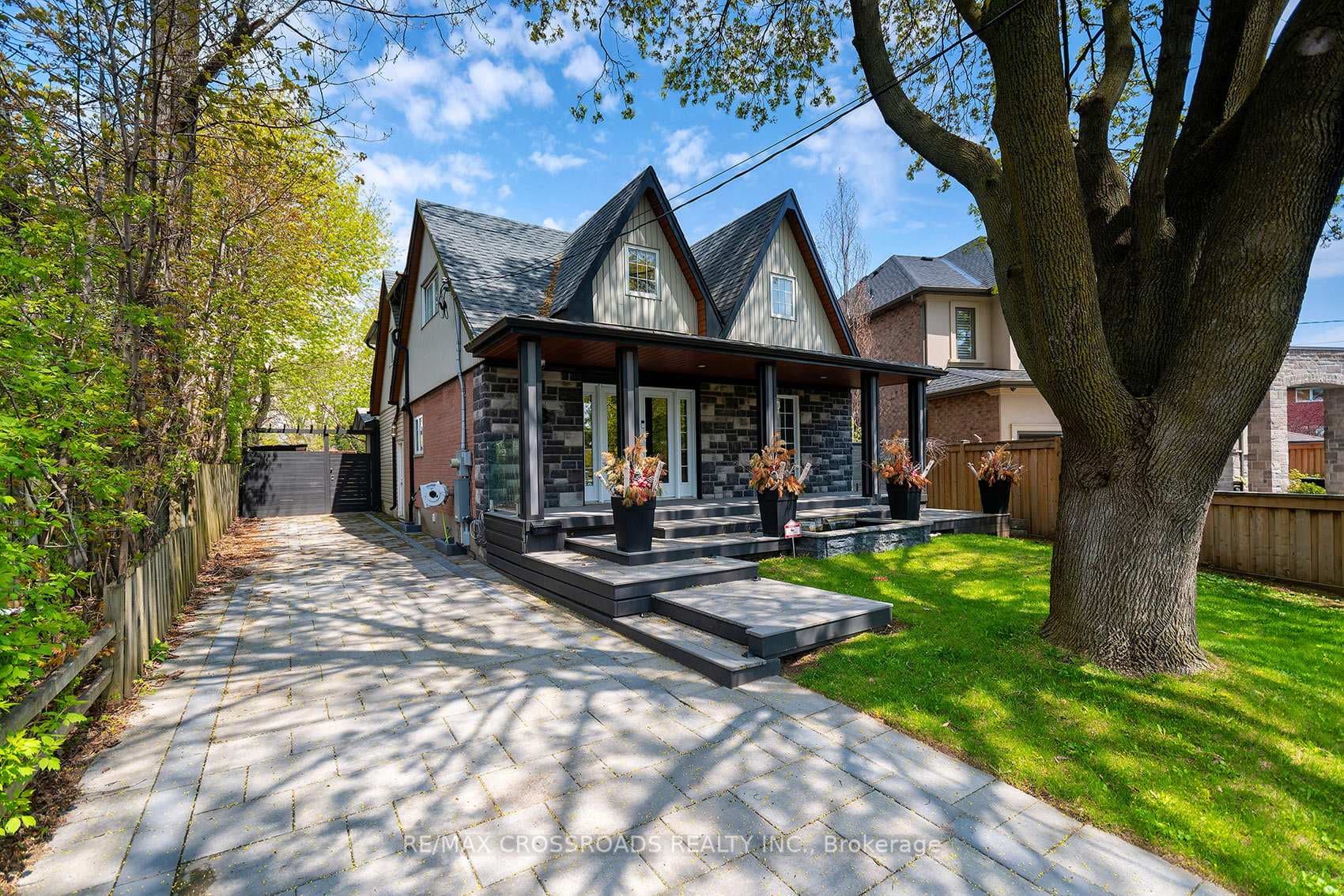 33 Norfolk Avenue photo 1