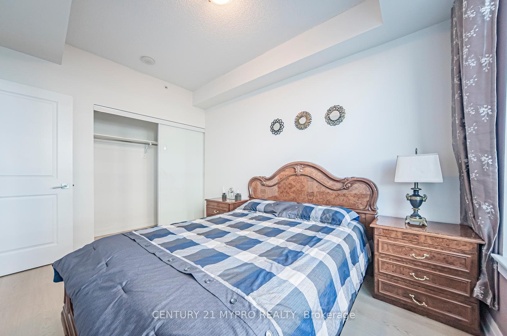 7165 Yonge Street Unit 903 photo 18