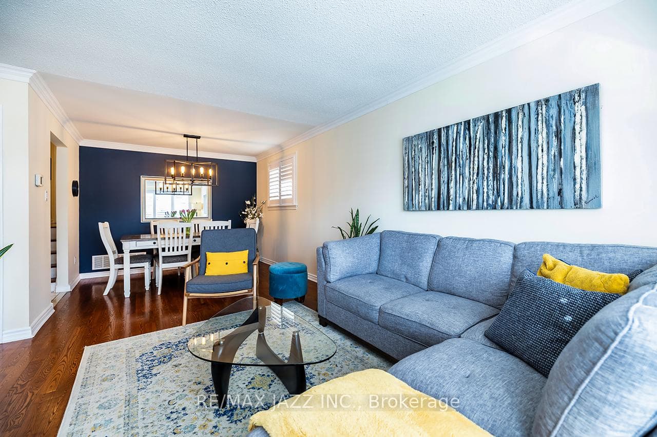 16 Kenton Court photo 8