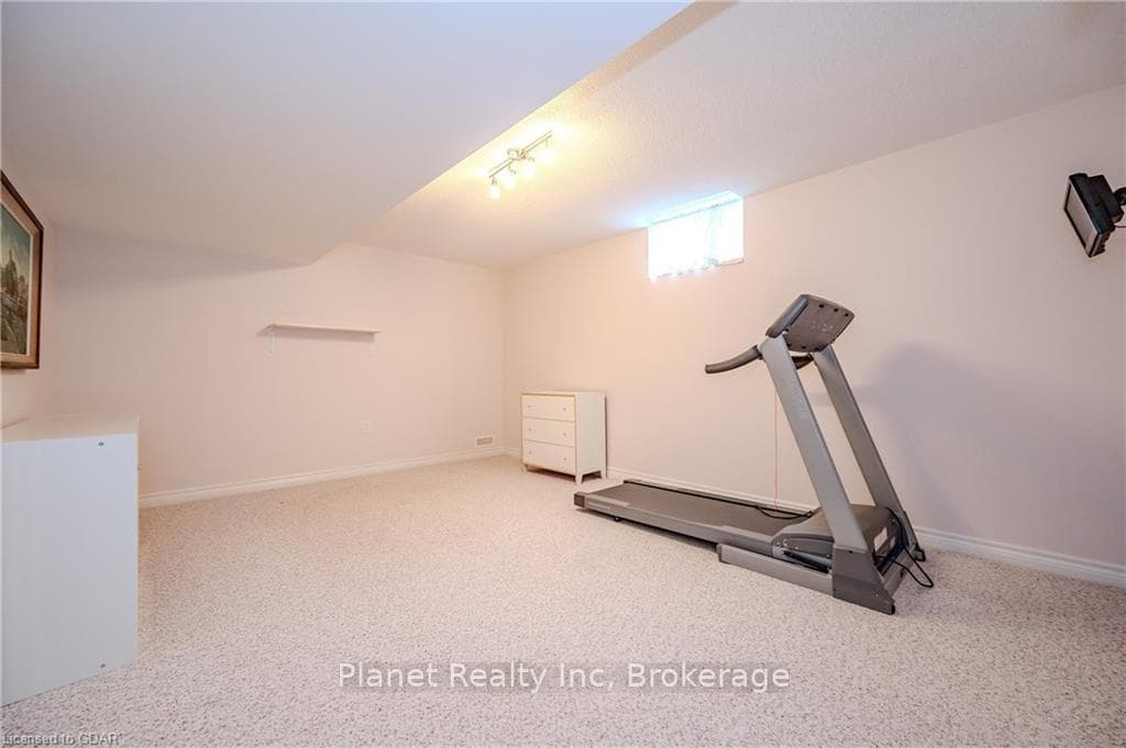 14 SPRUCEHAVEN Court photo 26