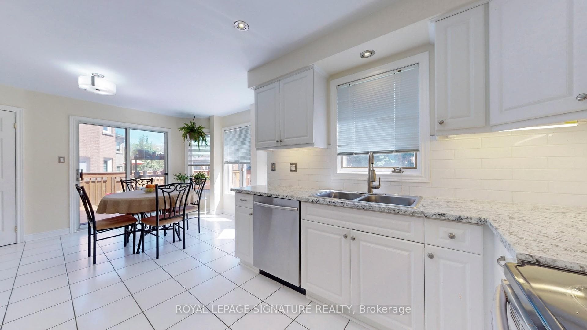 15 Armon Avenue photo 17