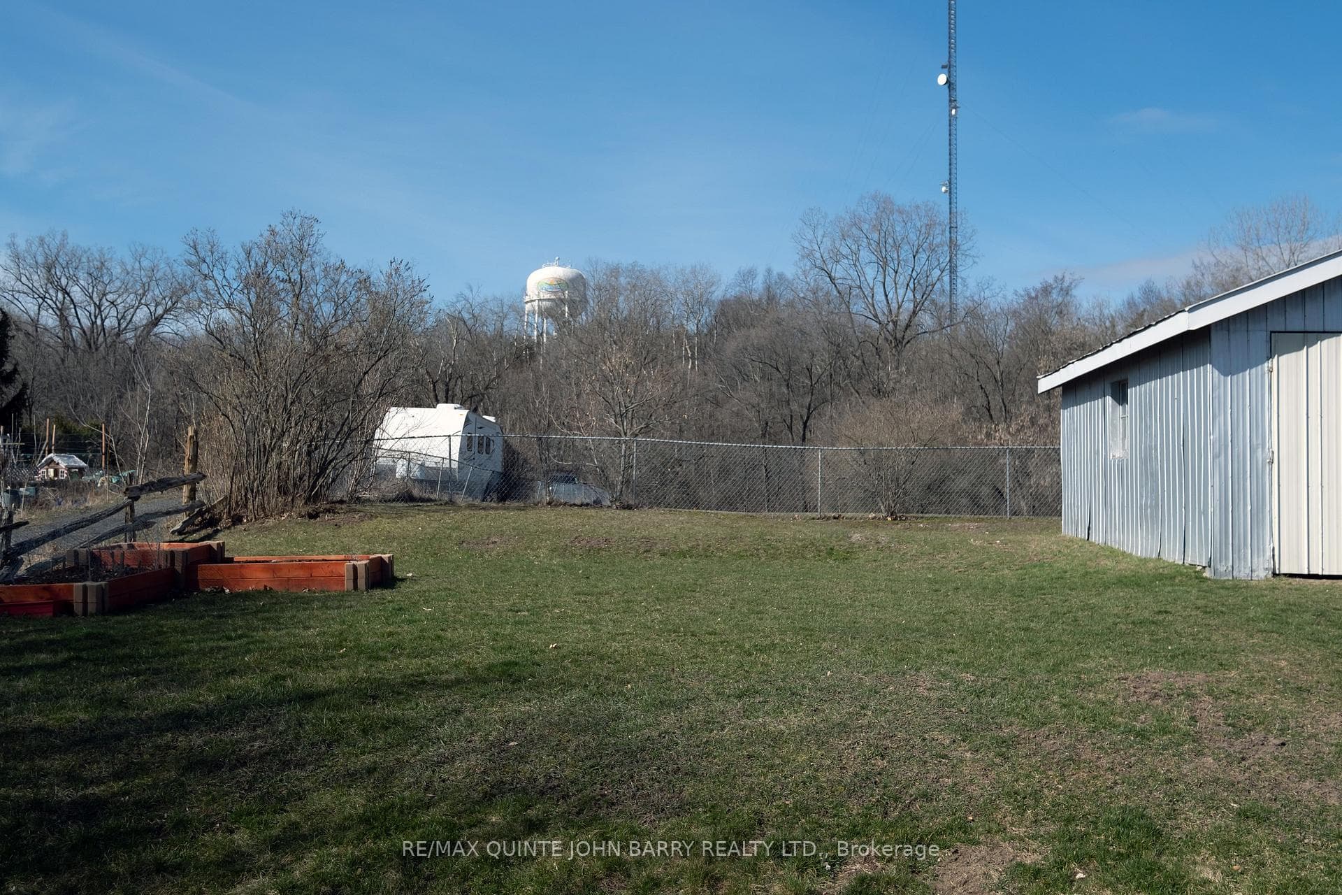 37 Scott Avenue photo 40