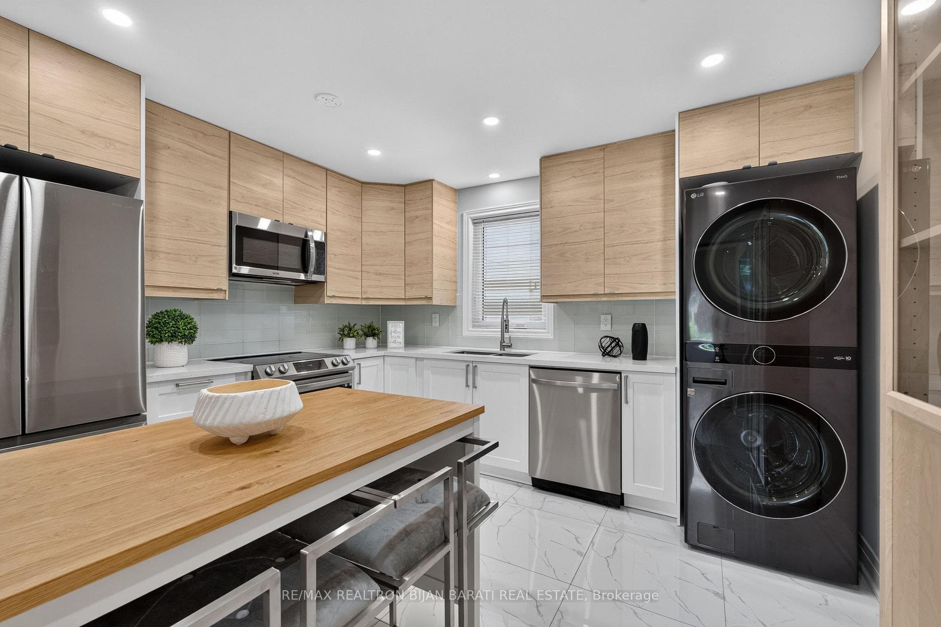 42 Franklin Avenue photo 15