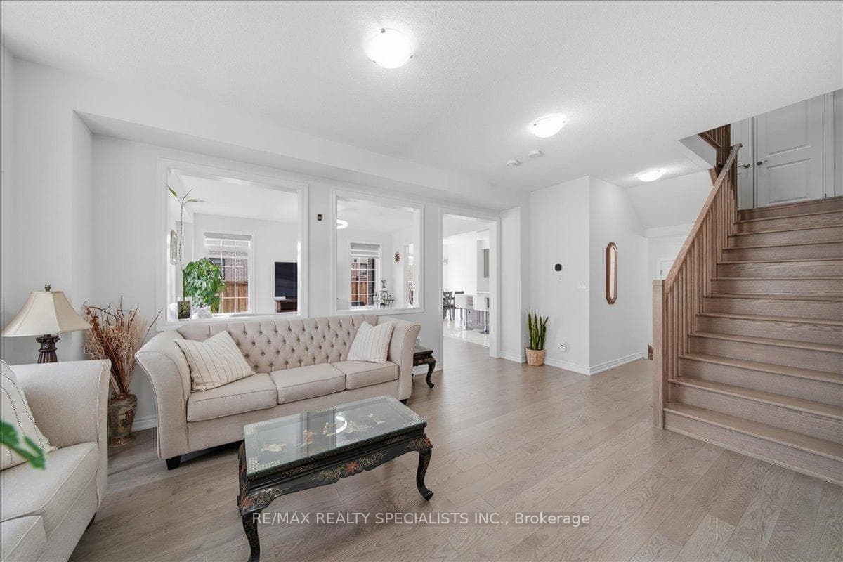 120 Durham Avenue photo 9