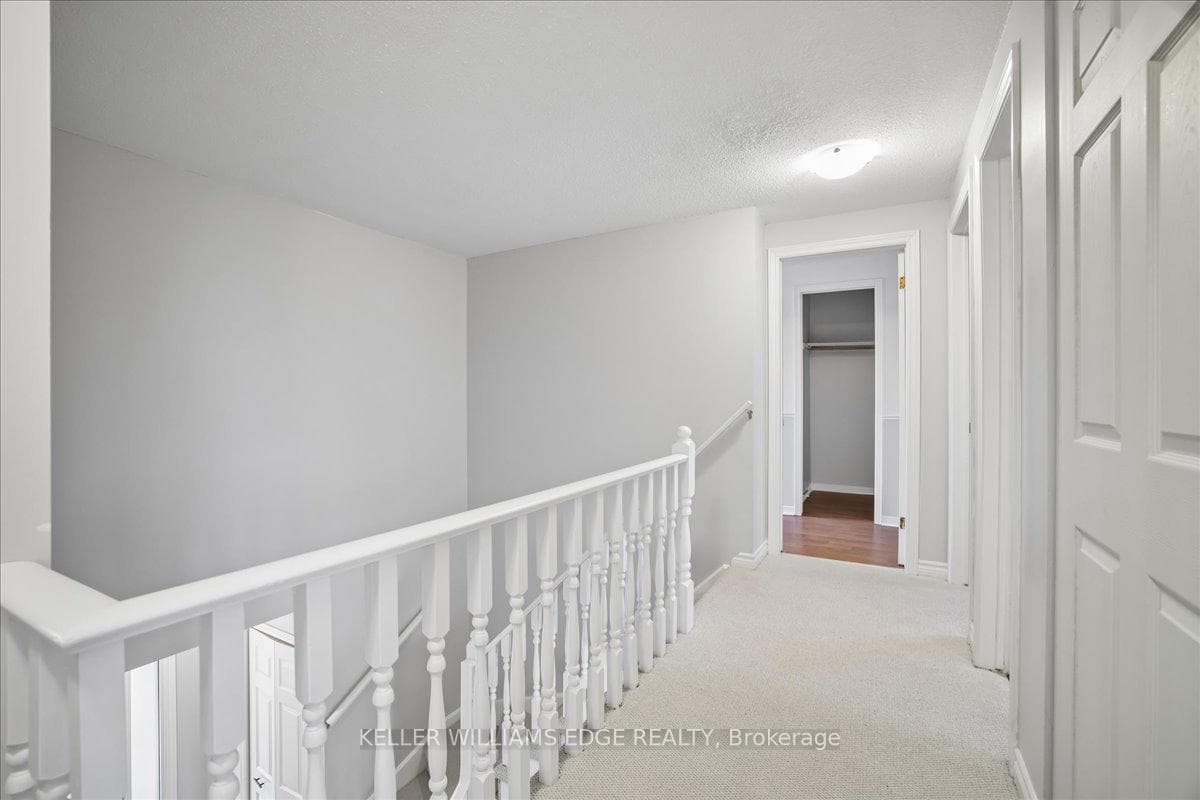2208 Melissa Crescent photo 22