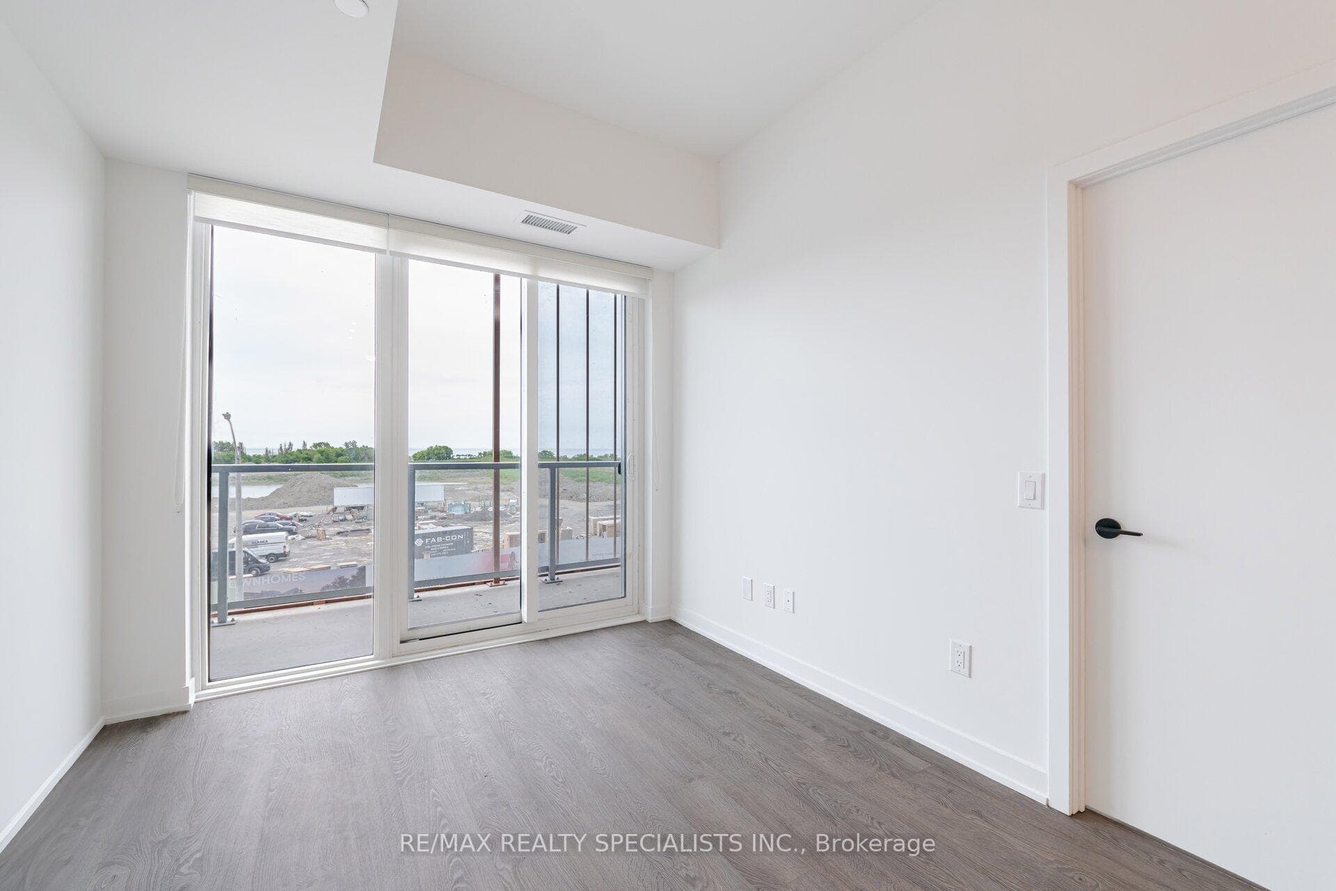 220 Missinnihe Way Unit 313 photo 9