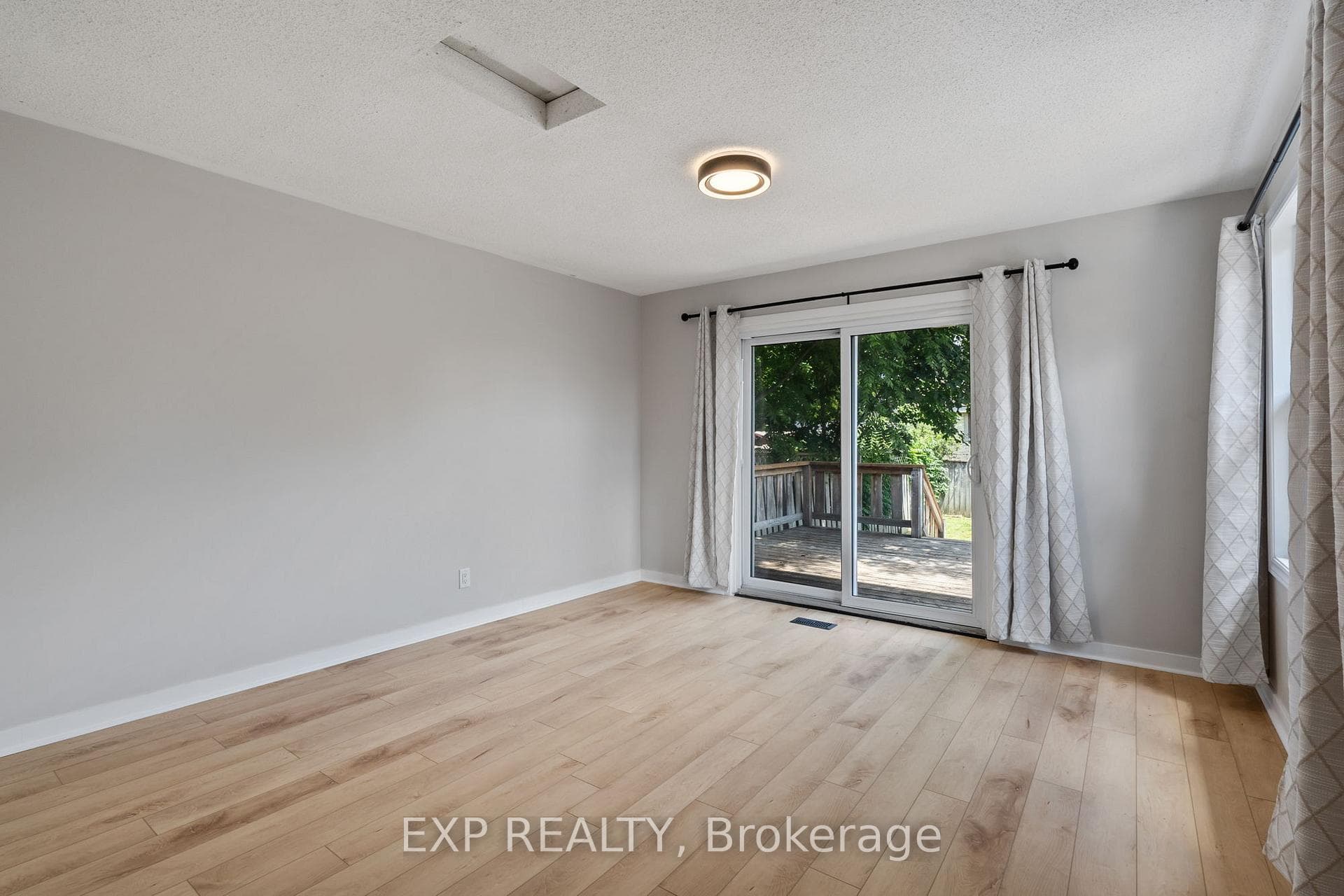 318 Ashland Avenue Unit 1 photo 15
