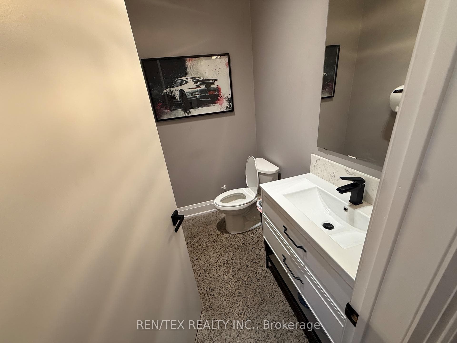 190 Marycroft Avenue Unit 5 photo 8