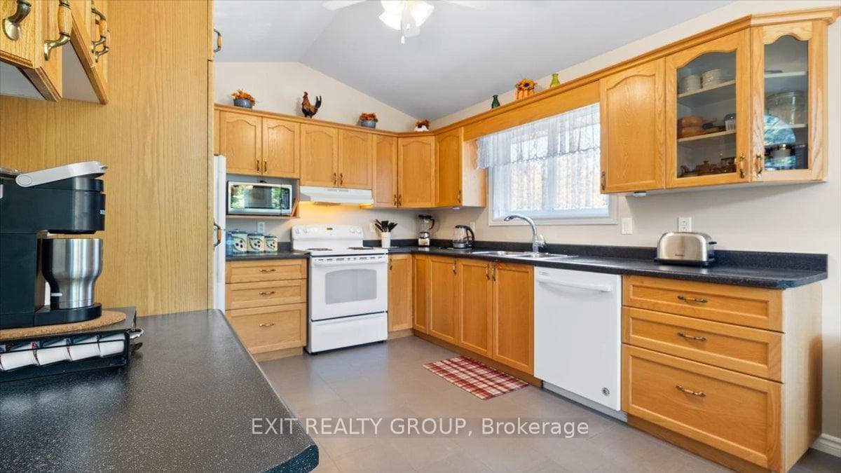 99 North Trent Street photo 16