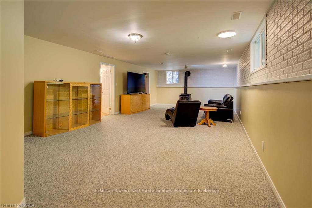 224 LOWER OAK LEAF Road photo 36