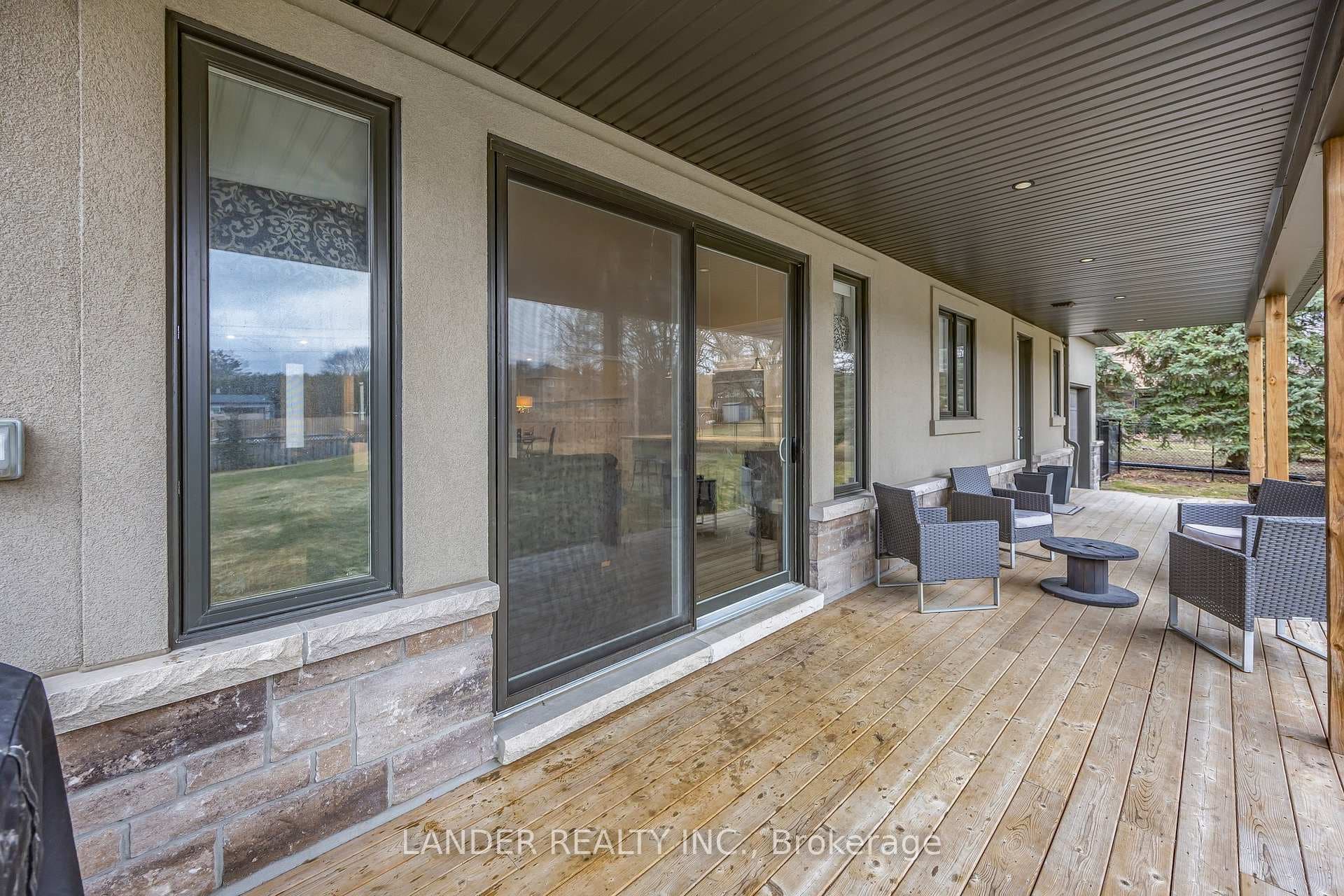 Spacious Back Deck