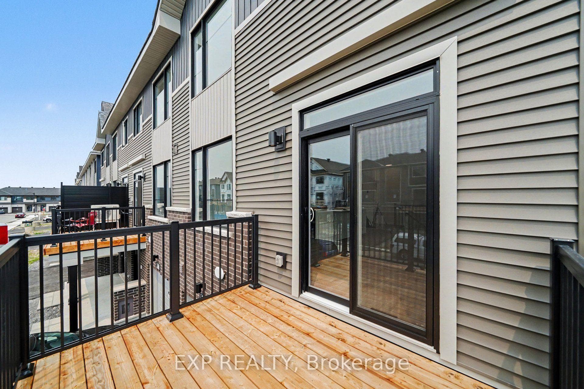 756 Tadpole Crescent photo 19