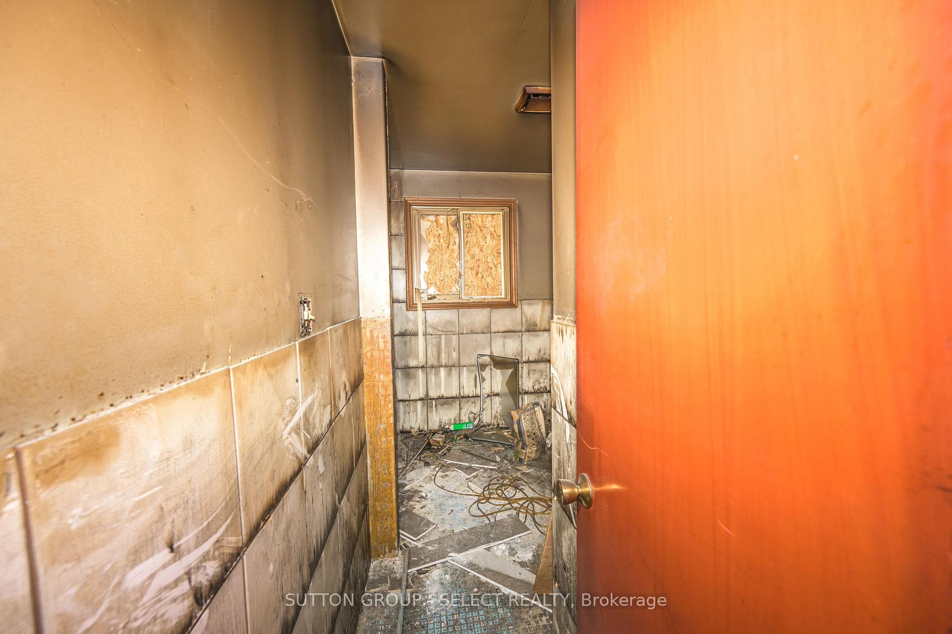 472 Three Valleys Crescent photo 39