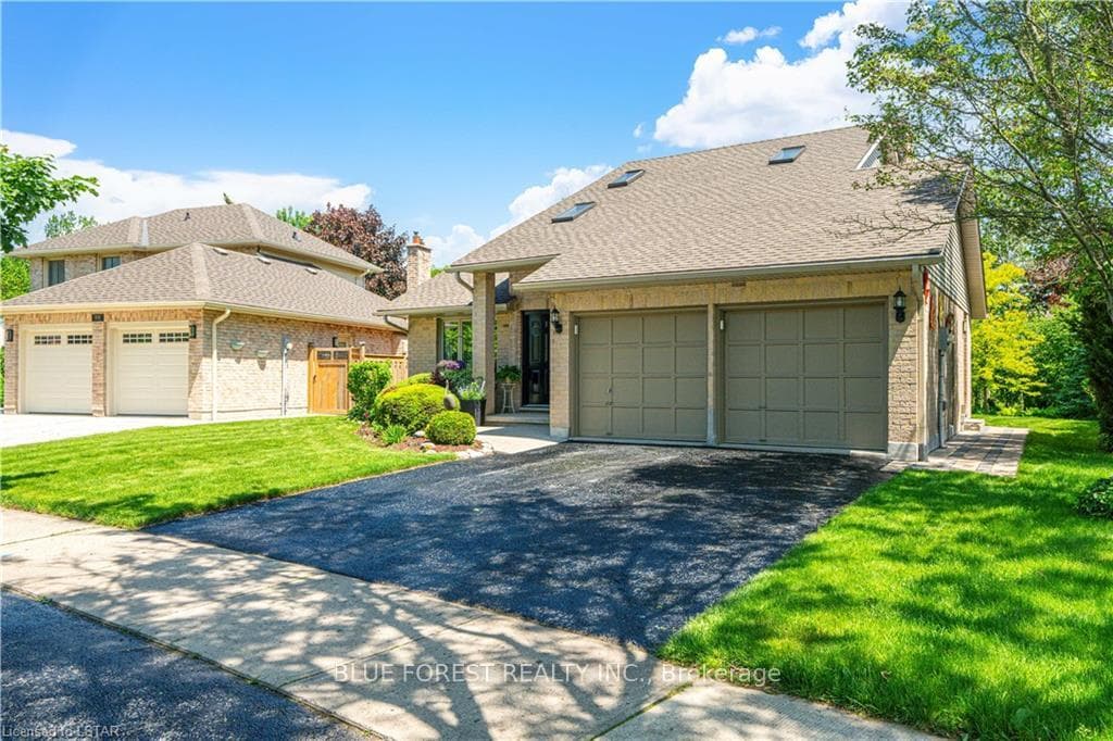 107 WESTWINDS Drive photo 3