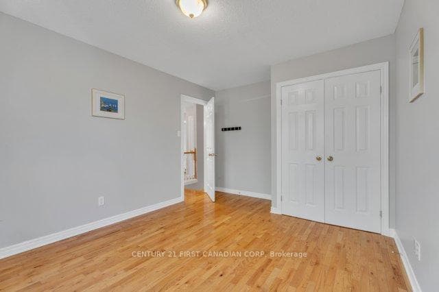 97 McTaggart Court photo 22