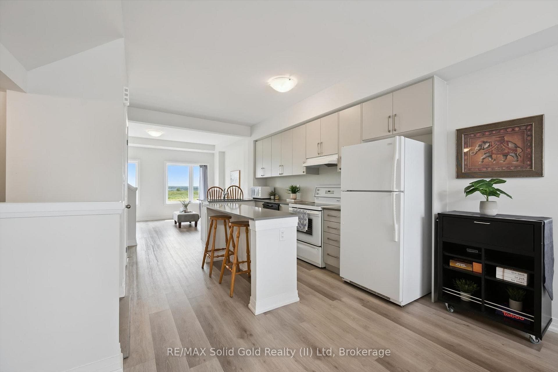 155 Equestrian Way photo 9