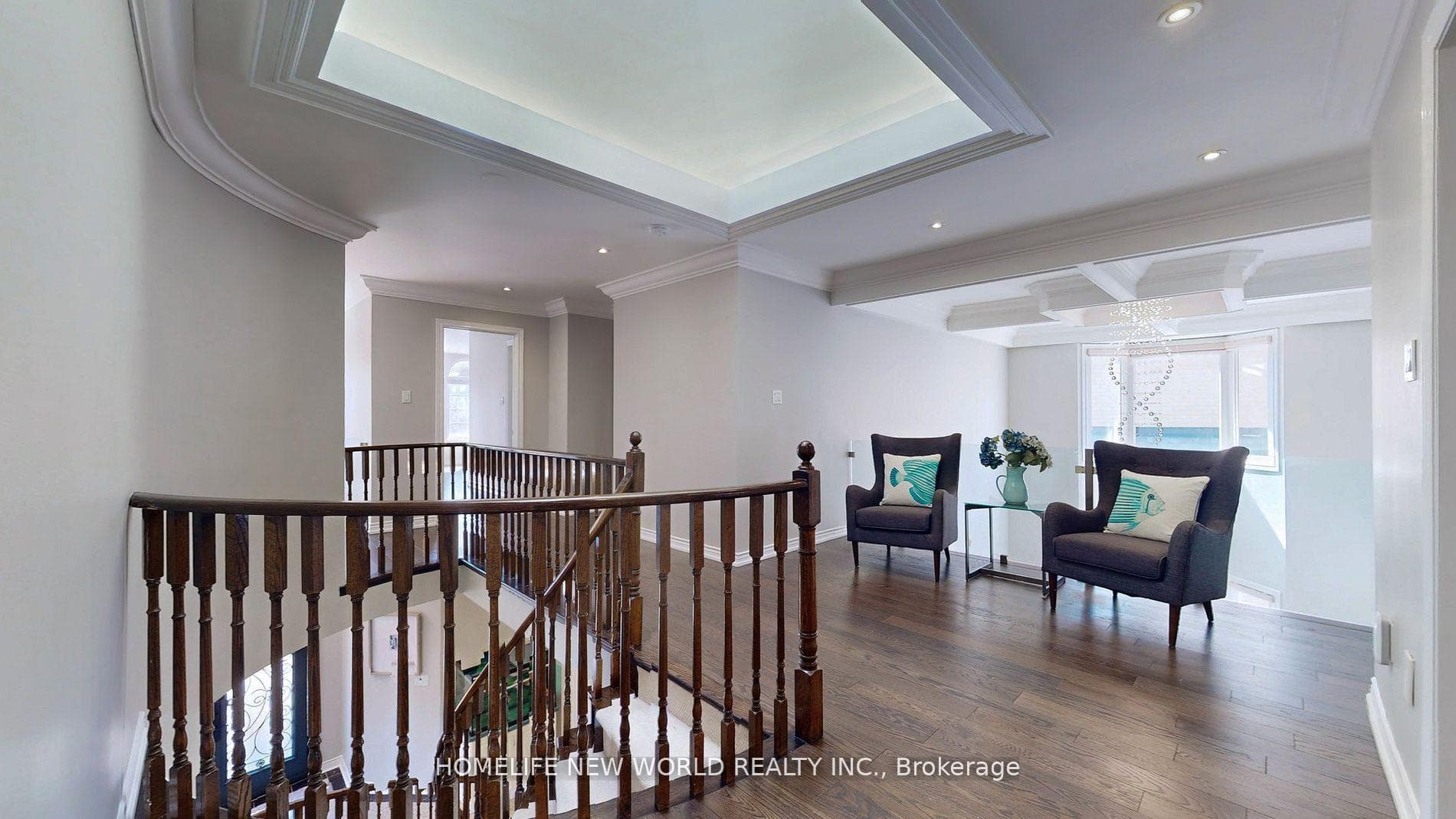 115 Golden Tulip Crescent photo 17