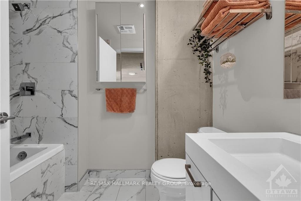 203 CATHERINE Street Unit 311 photo 5